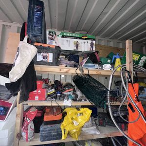 Container samt indhold - Nederste