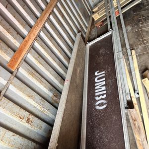 Container samt indhold - øverste