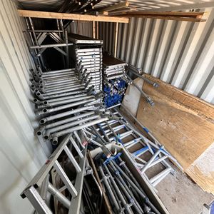 20 Fods container og Stillads sæt