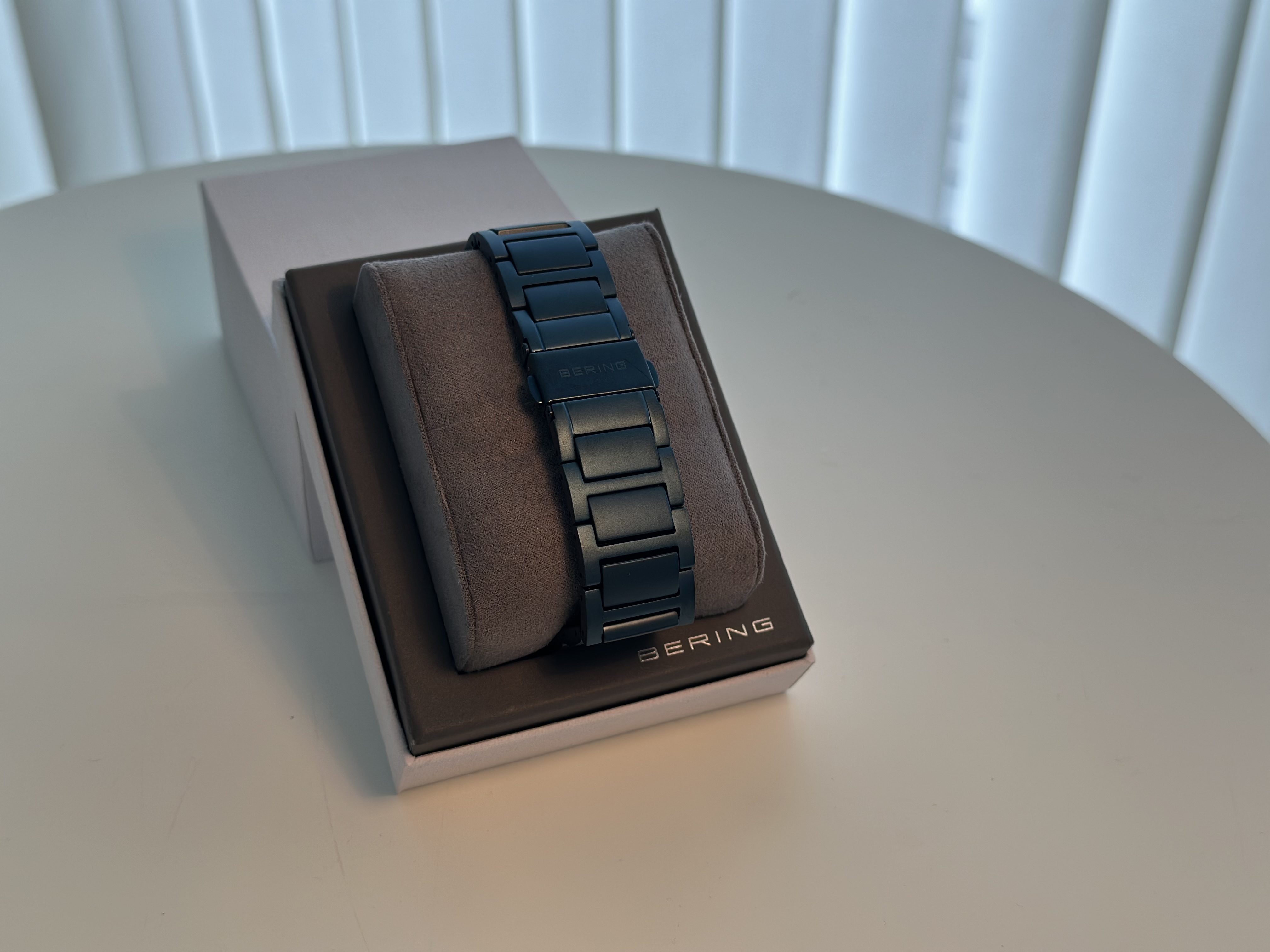 Bering Titanium Mat Blå ur