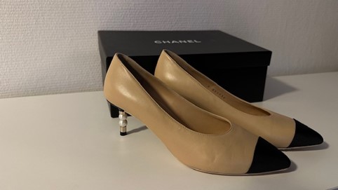 Chanel stilletter